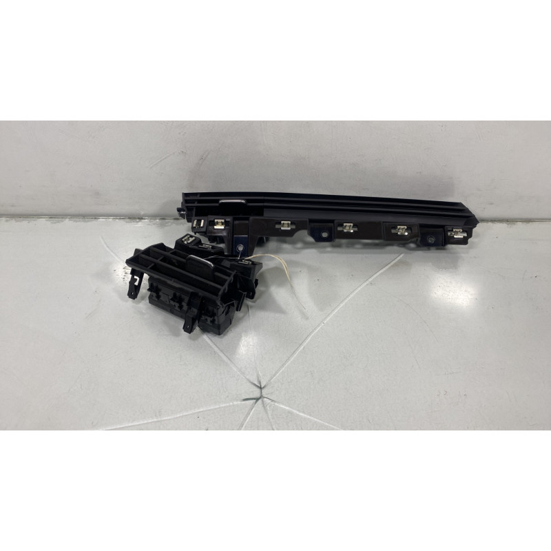Aerateur tableau de bord RENAULT CLIO 5 Photo n°1