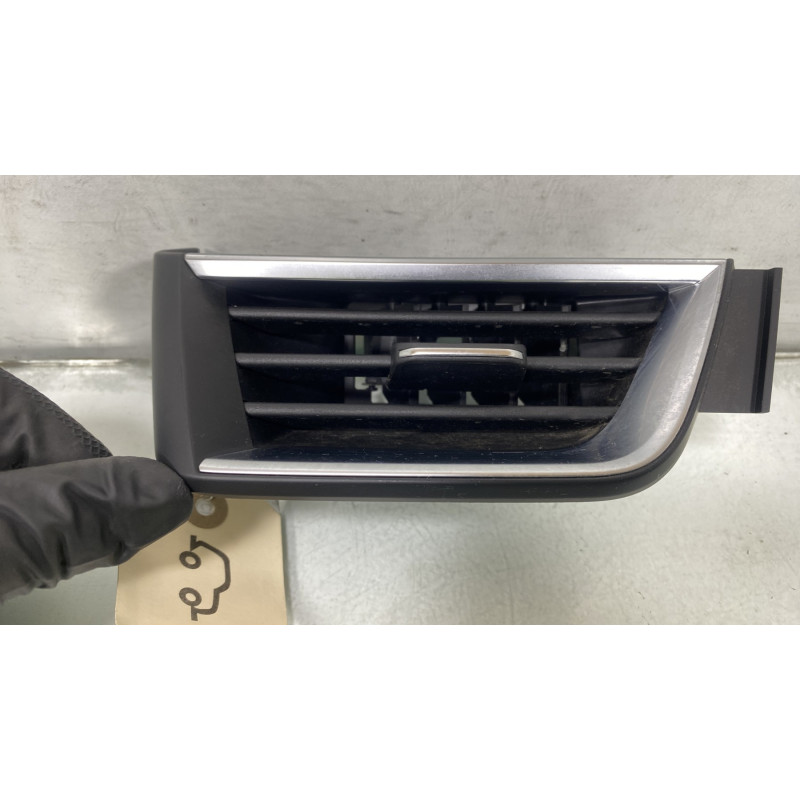 Aerateur tableau de bord avant gauche RENAULT CLIO 5 Photo n°6
