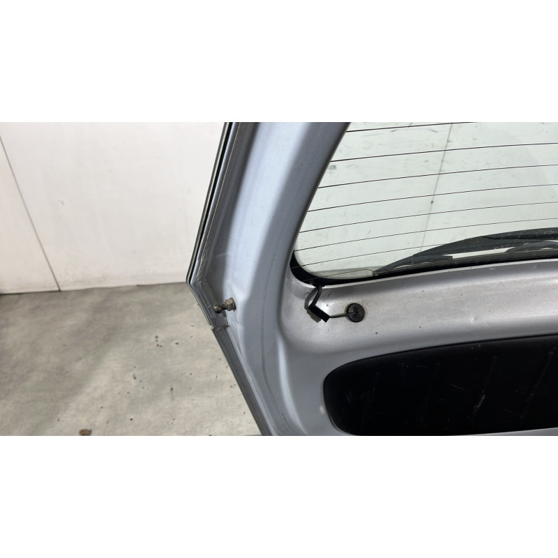 Malle/Hayon arriere HYUNDAI I 10 1 Photo n°9