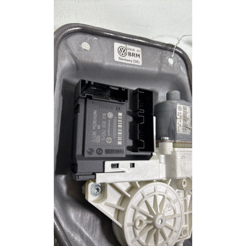 Leve vitre electrique avant droit VOLKSWAGEN GOLF 5 Photo n°6