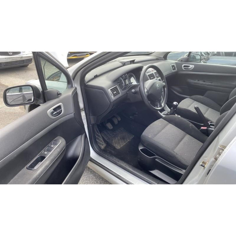 Vitre arriere droit PEUGEOT 307 Photo n°14