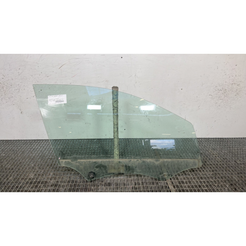 Vitre avant droit PEUGEOT 308 2 Photo n°1