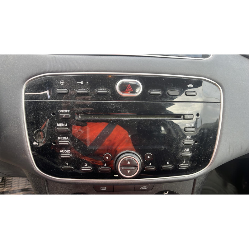 Vitre avant gauche FIAT PUNTO EVO 3 Photo n°10