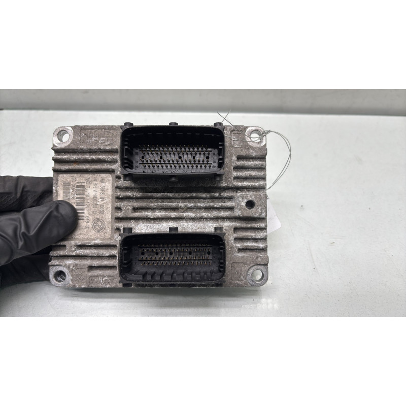 Calculateur moteur FIAT PUNTO EVO 3 Photo n°2