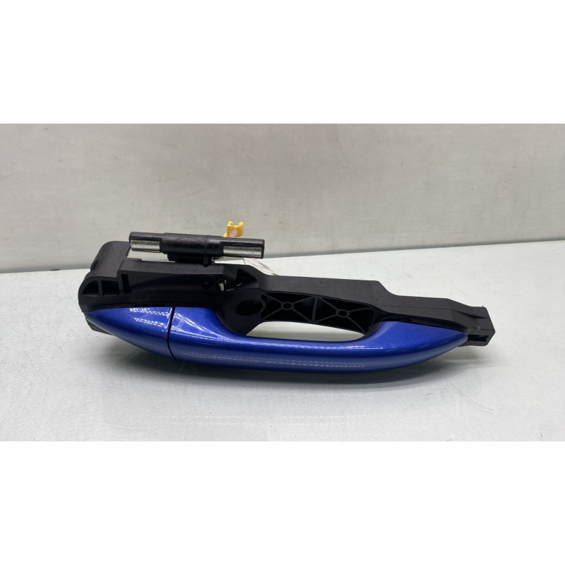 Poignee porte arriere droit HYUNDAI I 10 2 Photo n°1