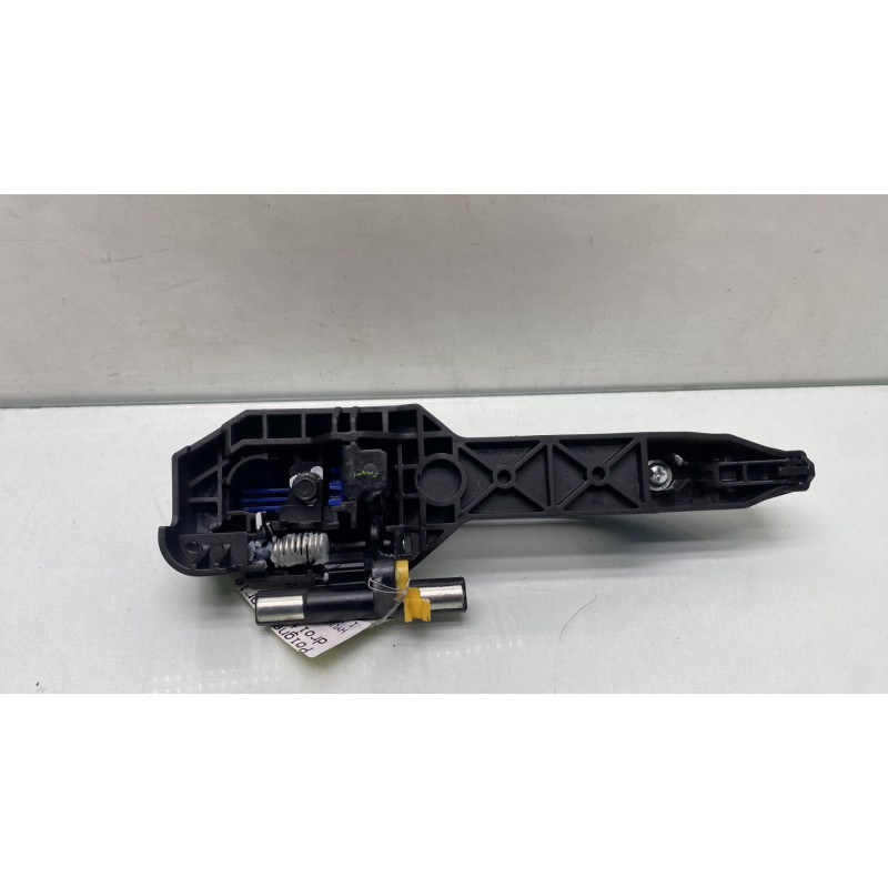 Poignee porte arriere droit HYUNDAI I 10 2 Photo n°3