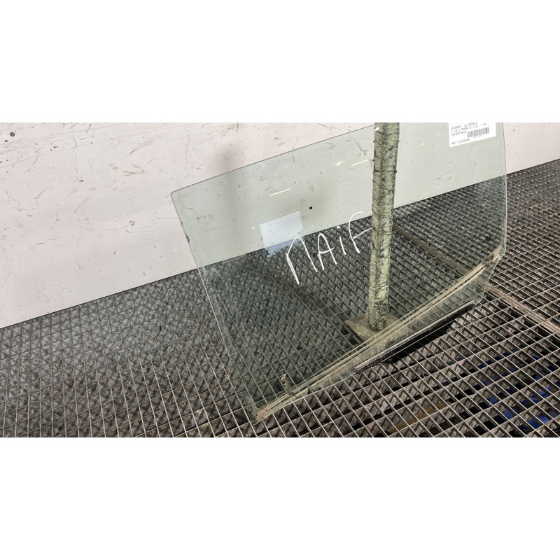 Vitre arriere gauche HYUNDAI I 10 2 Photo n°2