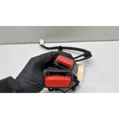Attache ceinture arriere droit HYUNDAI I 10 2