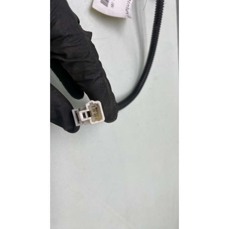 Attache ceinture avant droit HYUNDAI I 10 2 Photo n°3