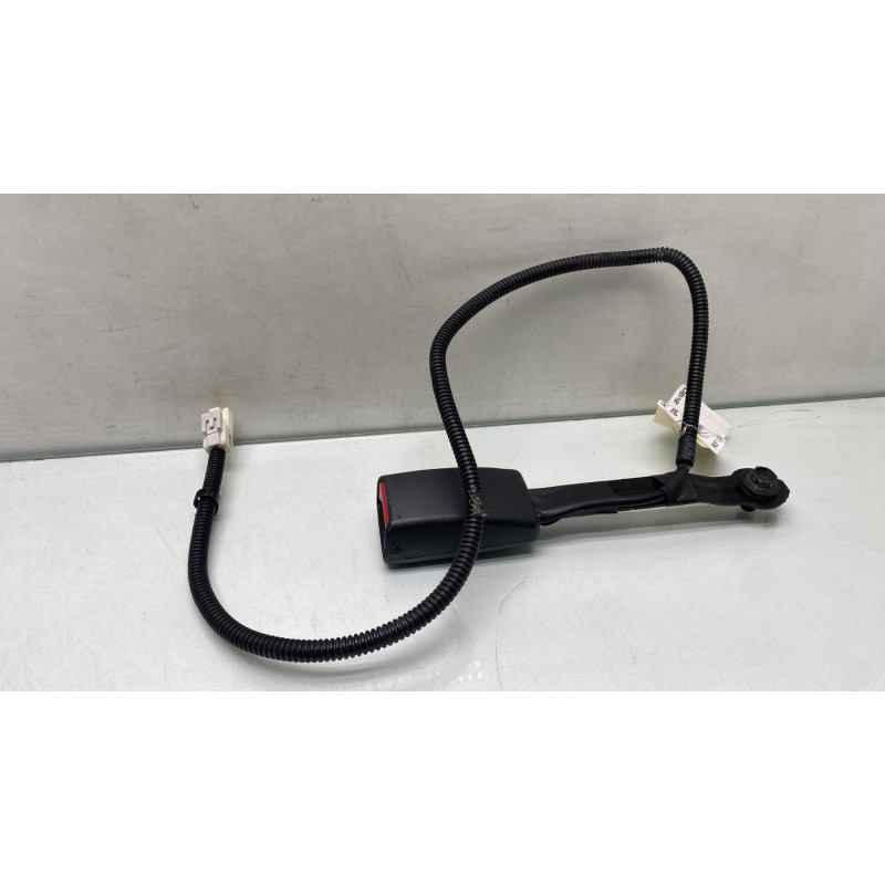Attache ceinture avant gauche HYUNDAI I 10 2 Photo n°1