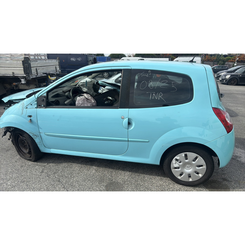 Feu arriere secondaire gauche (feux) RENAULT TWINGO 2 Photo n°10