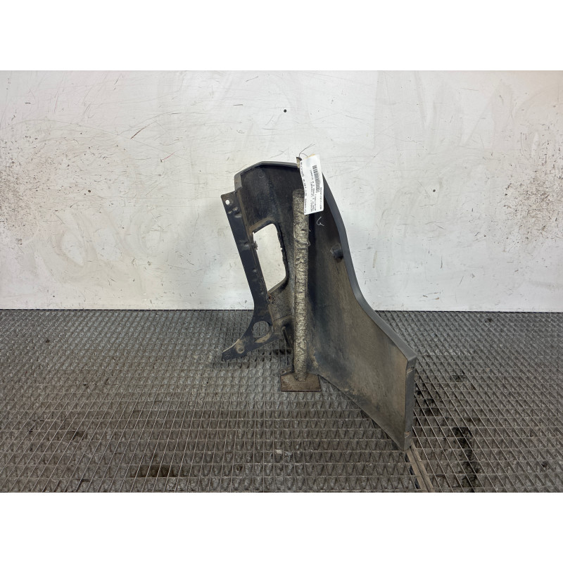 Crosse arriere gauche RENAULT TRAFIC 2 Photo n°3