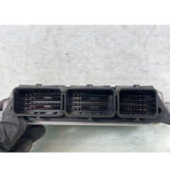 Calculateur moteur RENAULT TRAFIC 2 Photo n°1