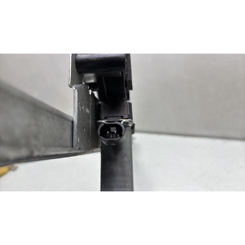 Leve vitre electrique avant droit RENAULT TRAFIC 2 Photo n°6