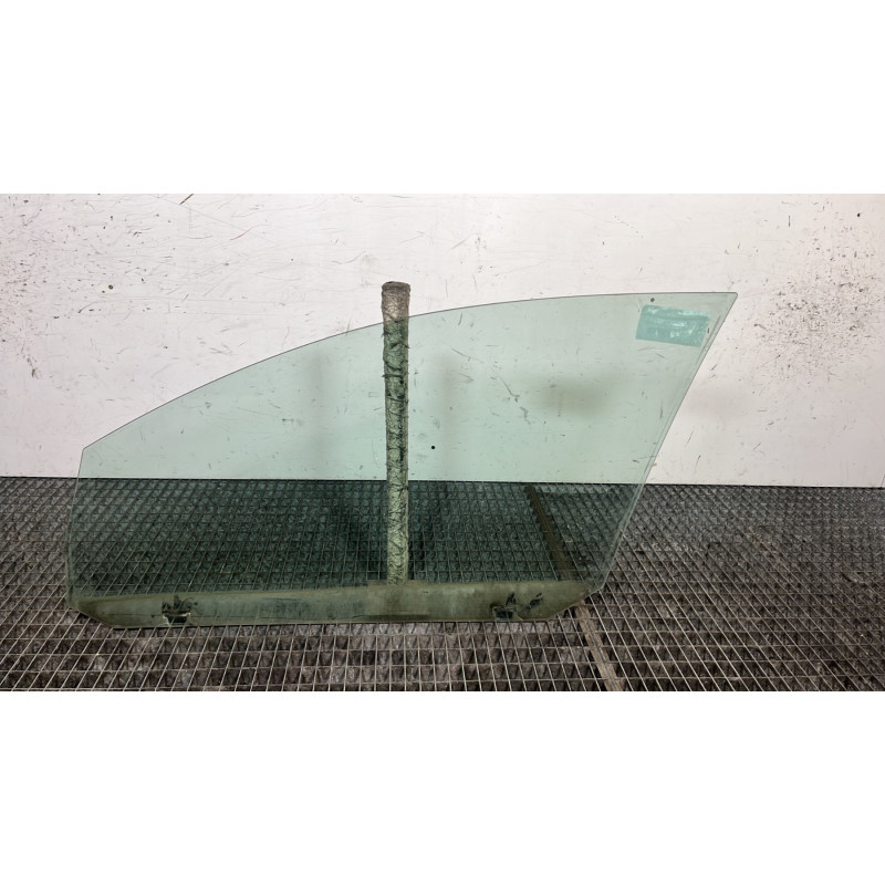 Vitre avant droit VOLKSWAGEN GOLF 5 Photo n°4
