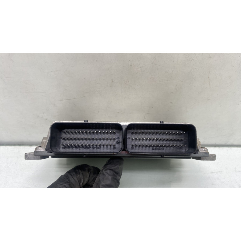 Calculateur moteur RENAULT TWINGO 1 Photo n°3