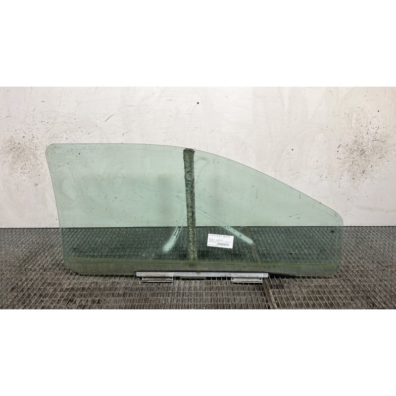 Vitre avant gauche RENAULT TWINGO 1 Photo n°4