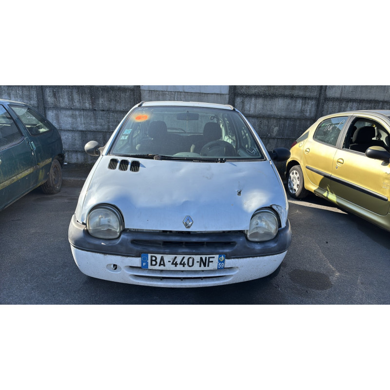 Vitre avant gauche RENAULT TWINGO 1 Photo n°12