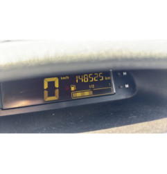 Attache ceinture arriere gauche RENAULT TWINGO 1