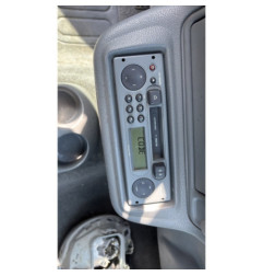 Attache ceinture arriere gauche RENAULT TWINGO 1