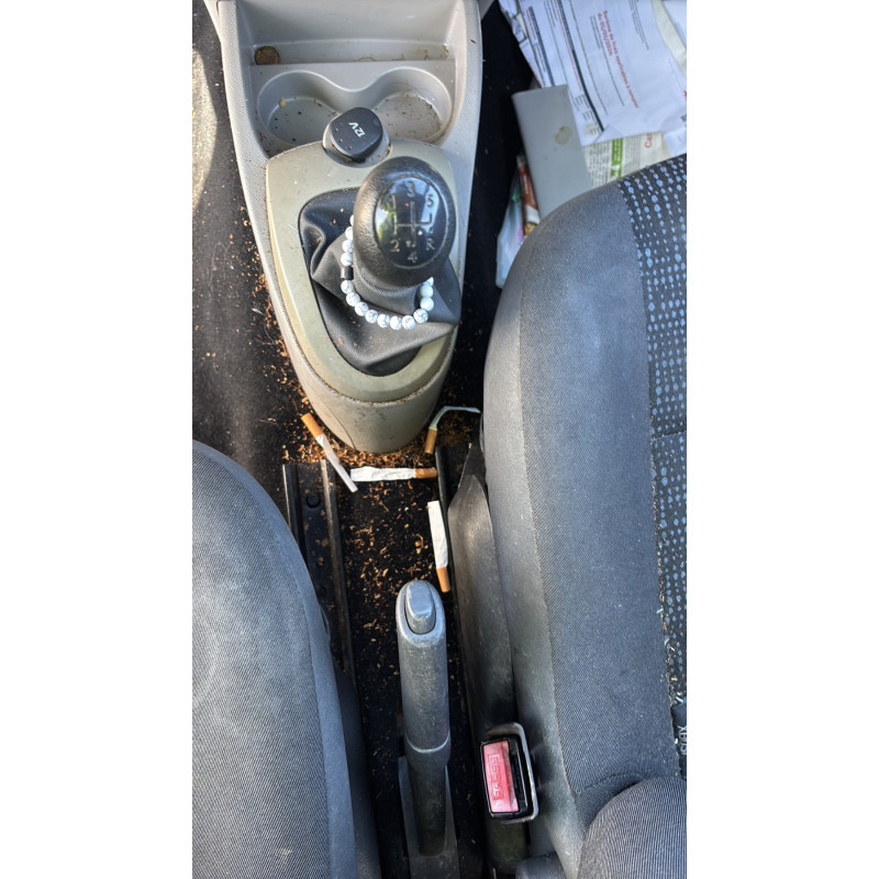 Poignee porte avant gauche RENAULT TWINGO 2 Photo n°20