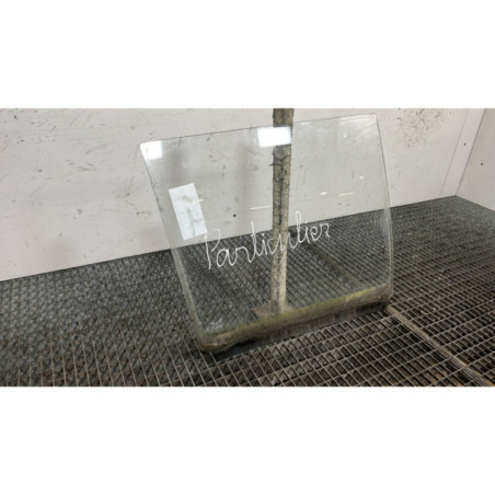 Vitre arriere droit RENAULT SUPER 5