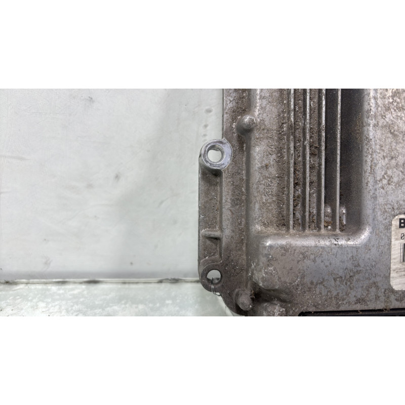 Calculateur moteur RENAULT VEL SATIS Photo n°4
