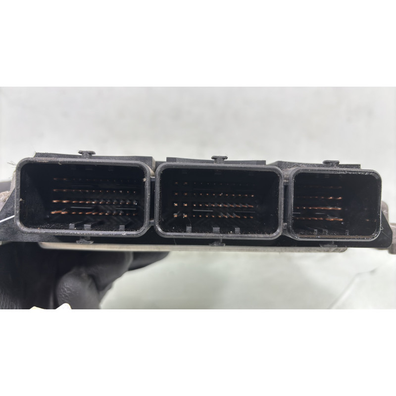Calculateur moteur RENAULT VEL SATIS Photo n°5