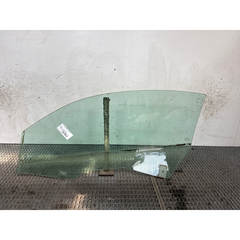 Vitre avant droit RENAULT MEGANE 2 Photo n°2