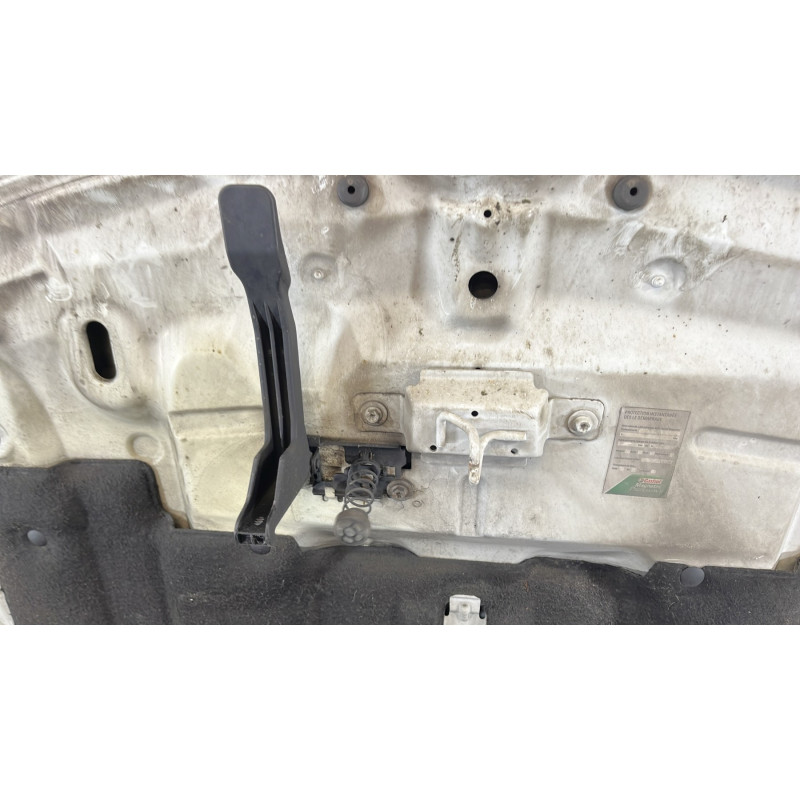 Capot RENAULT MEGANE 3 Photo n°8
