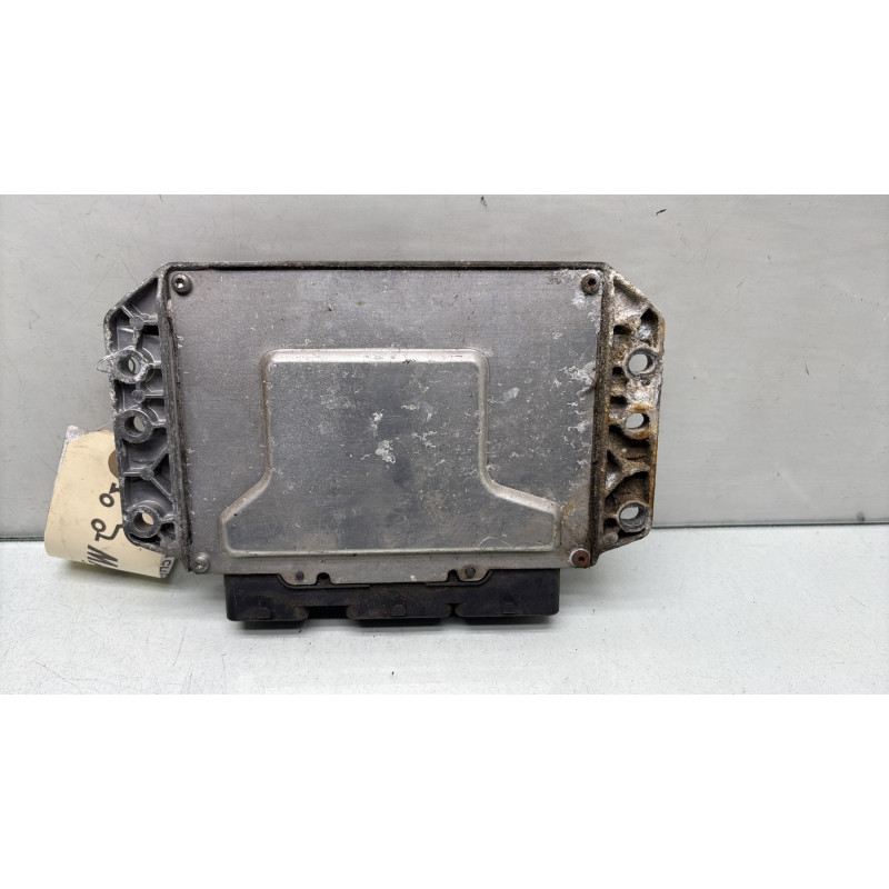 Calculateur moteur RENAULT MODUS Photo n°4