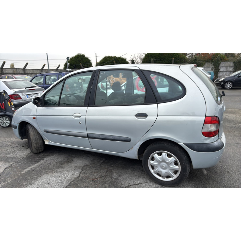 Serrure avant droit RENAULT SCENIC 1 Photo n°9