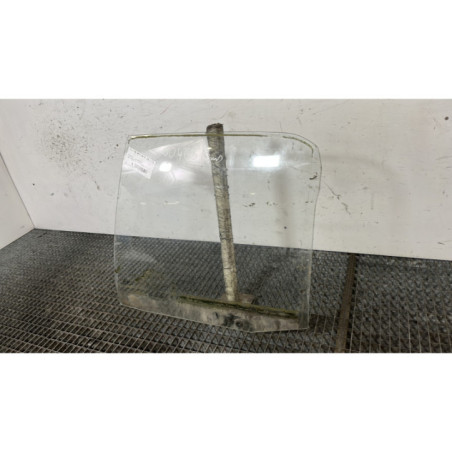 Vitre arriere gauche PEUGEOT 306