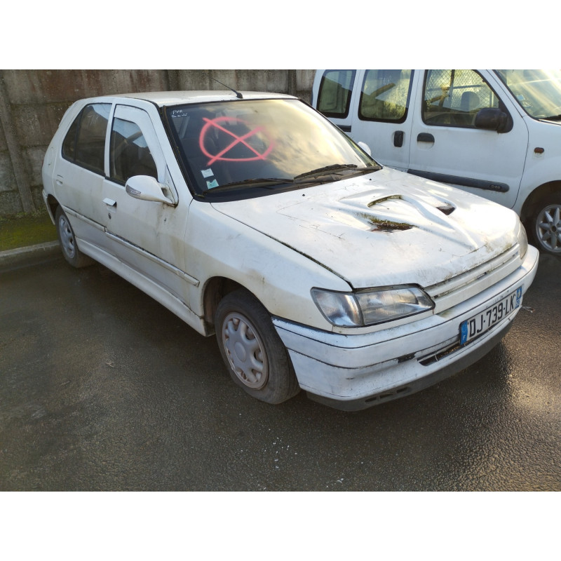 Vitre arriere gauche PEUGEOT 306 Photo n°6