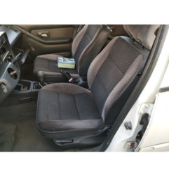 Vitre avant gauche PEUGEOT 306