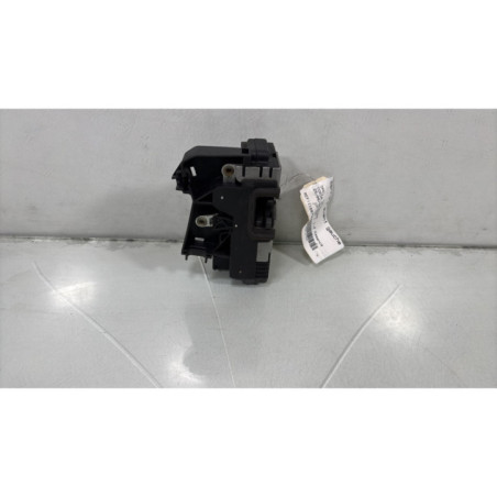 Serrure avant gauche OPEL CORSA C