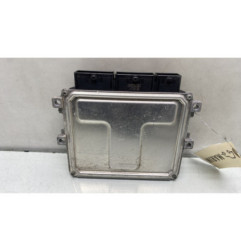 Calculateur moteur RENAULT CLIO 4