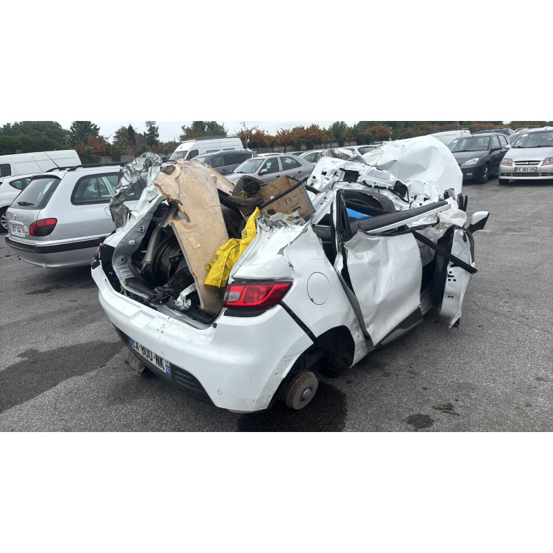 Eclairage de plaque RENAULT CLIO 4 Photo n°12