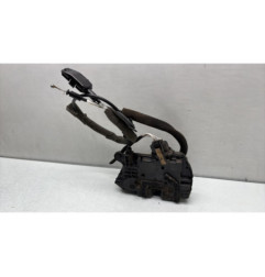 Serrure arriere droit RENAULT CLIO 4