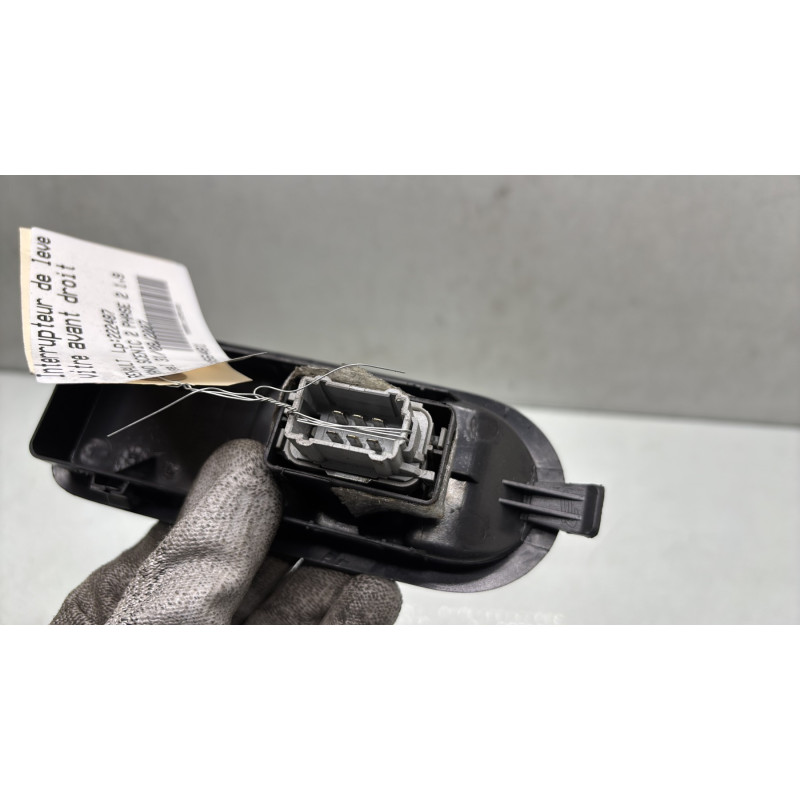 Interrupteur de leve vitre avant droit RENAULT GRAND SCENIC 2 Photo n°3