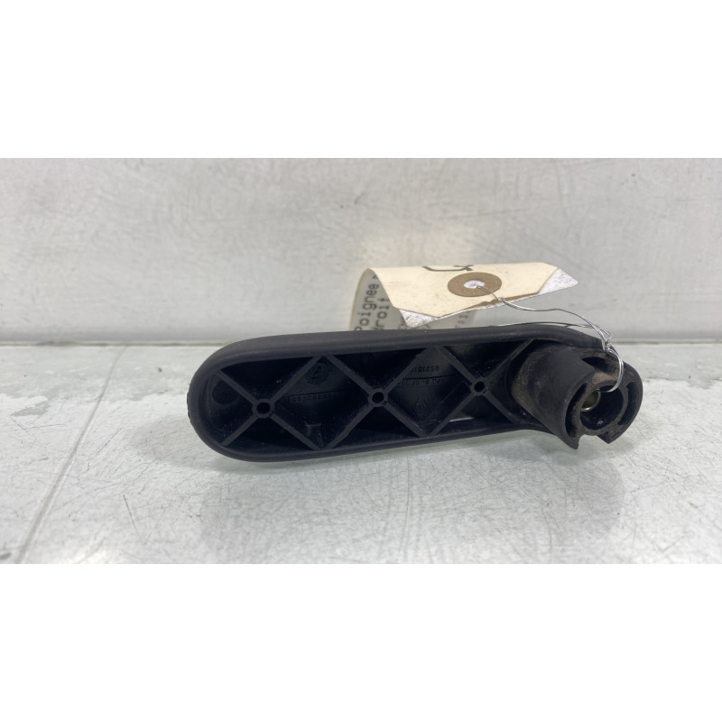 Poignee porte coffre droit RENAULT KANGOO 1 Photo n°3