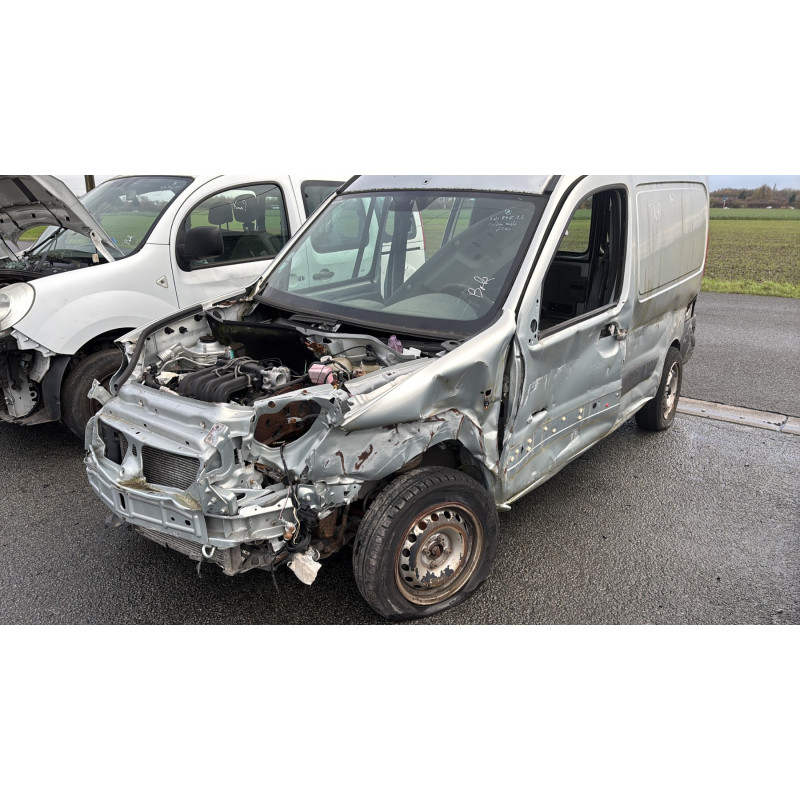 Poignee porte coffre droit RENAULT KANGOO 1 Photo n°4