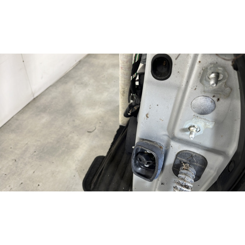 Porte avant gauche RENAULT LAGUNA 3 Photo n°3