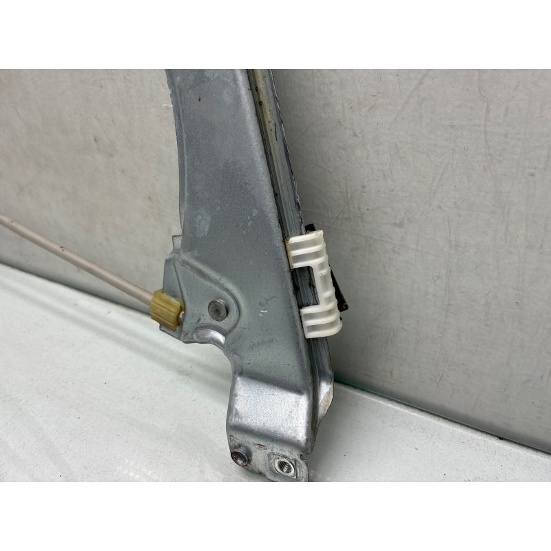 Leve vitre electrique avant gauche RENAULT CLIO 3 Photo n°6
