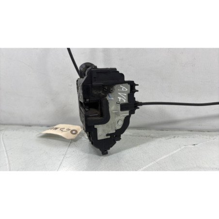 Serrure avant gauche RENAULT CLIO 3
