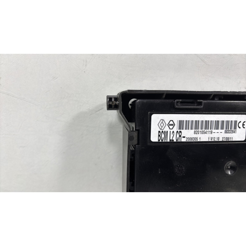 Boitier UCH RENAULT CLIO 3 Photo n°6