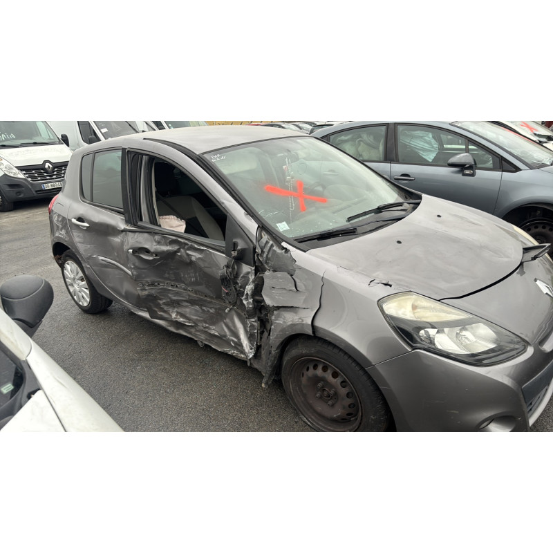 Vitre arriere droit RENAULT CLIO 3 Photo n°11