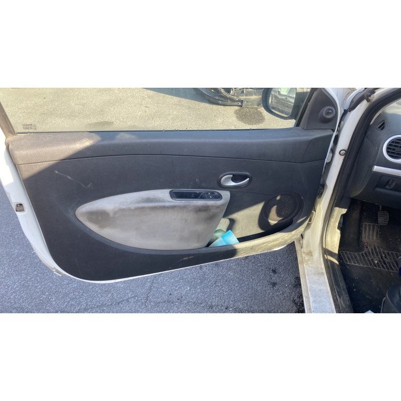 Serrure avant gauche RENAULT CLIO 3 Photo n°16