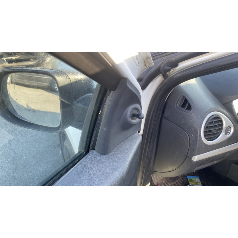 Serrure avant gauche RENAULT CLIO 3 Photo n°17