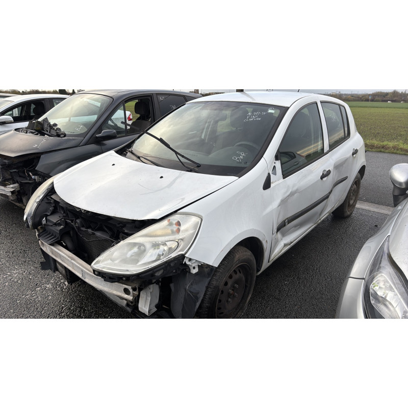 Aile avant gauche RENAULT CLIO 3 Photo n°6